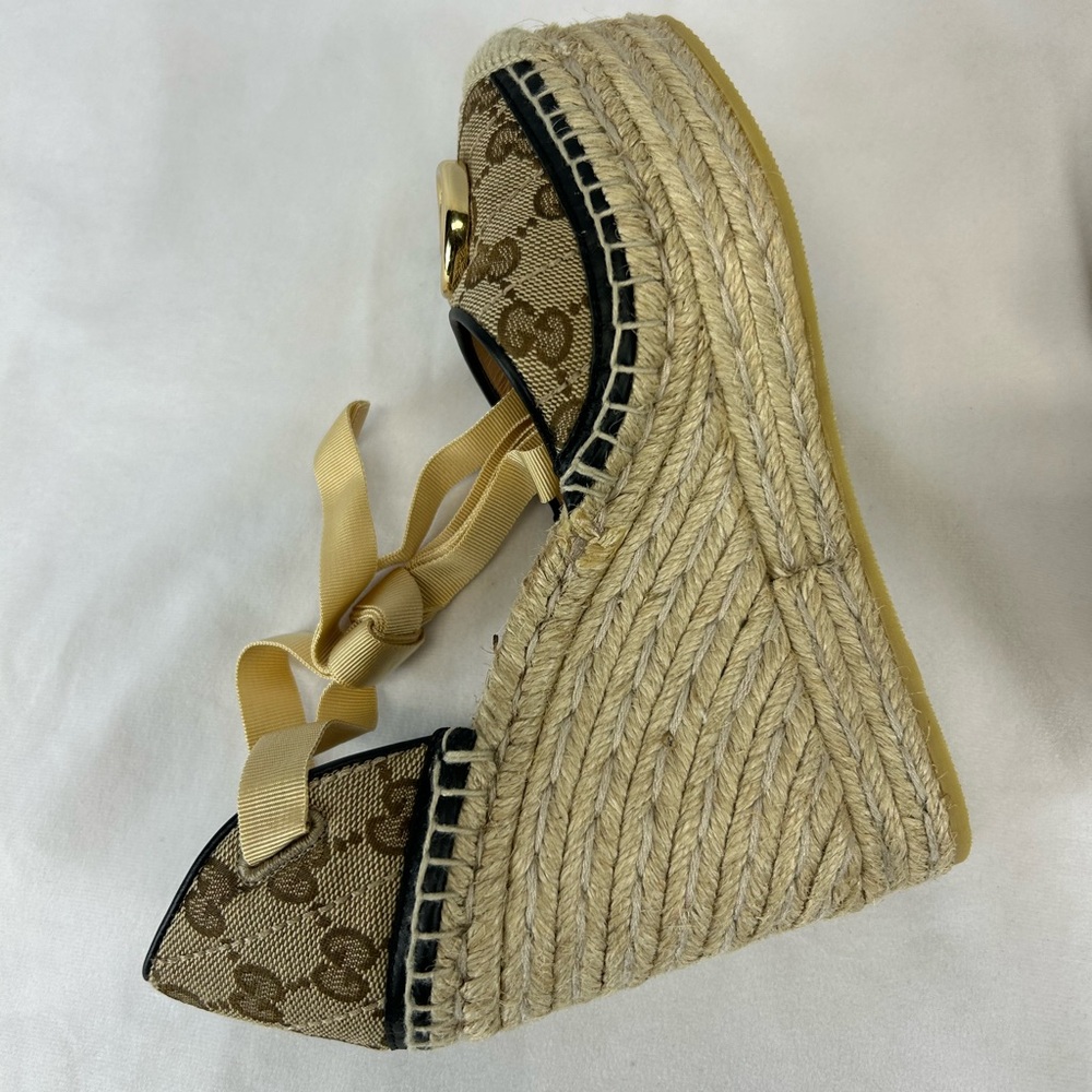 Gucci
GG canvas wedge espadrilles - Picture 6 of 7